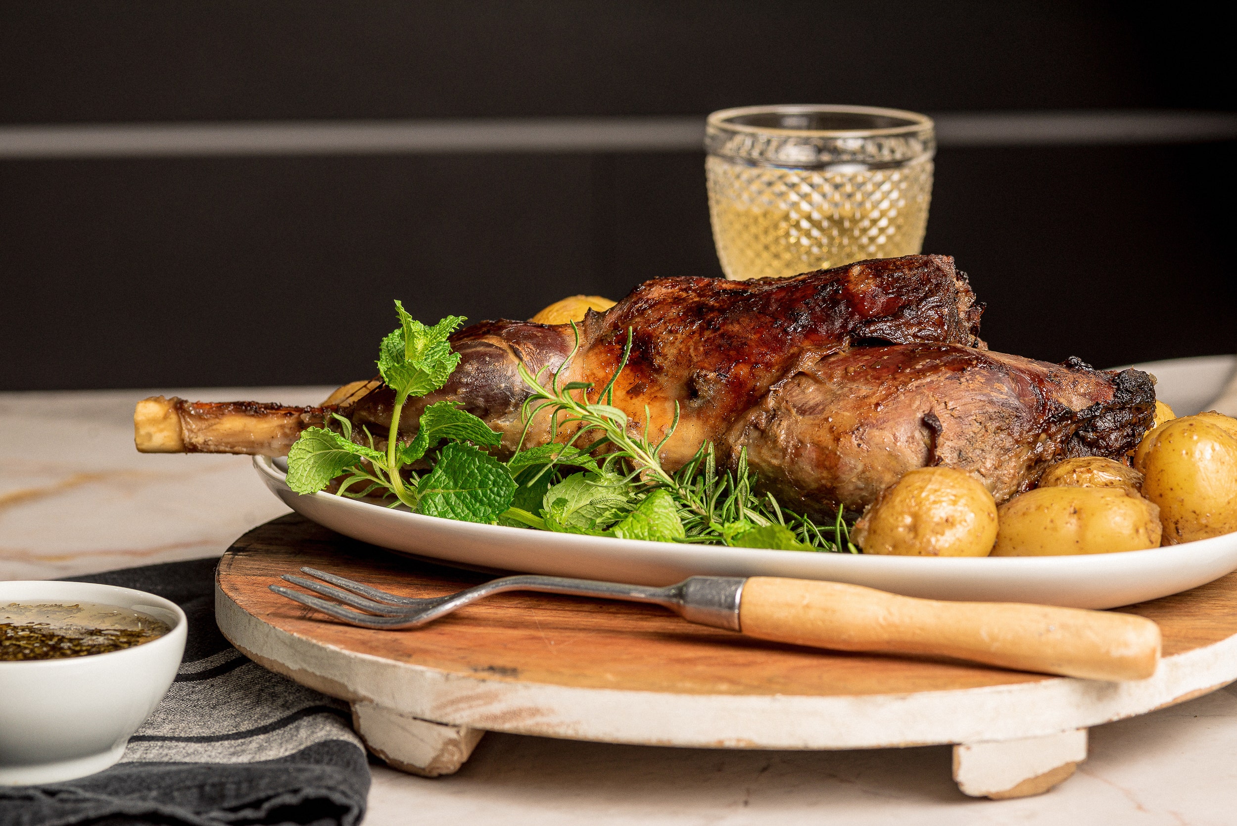 PERNIL DE CORDEIRO ASSADO