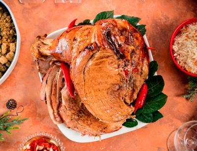 PERNIL ASSADO A VINHA-D'ALHO